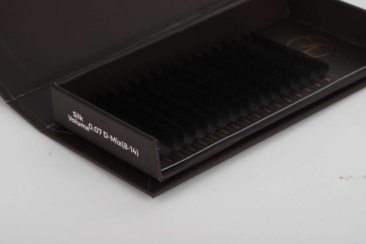 Silk Volume Lashes Black